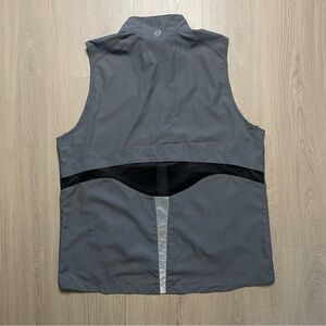 Vintage Lululemon Gray Tech Nylon Vest Mens XL Lightweight Athleisure Running